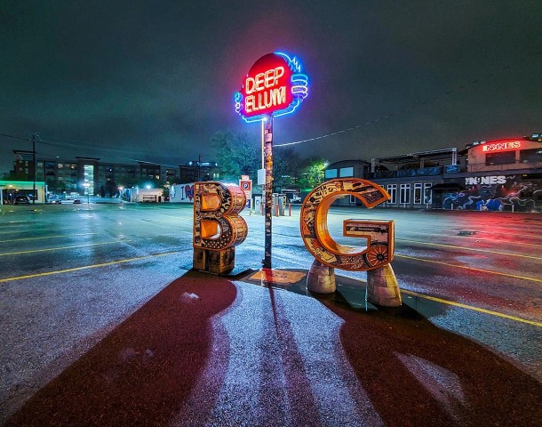 Deep Ellum neon sign in Dallas at night
